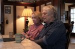 Дурные деньги: Как котёнок с бумажками играл